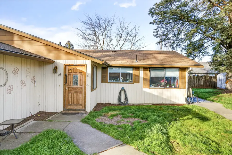 1553 Crater Lake Avenue, Medford, OR 97504 - #2