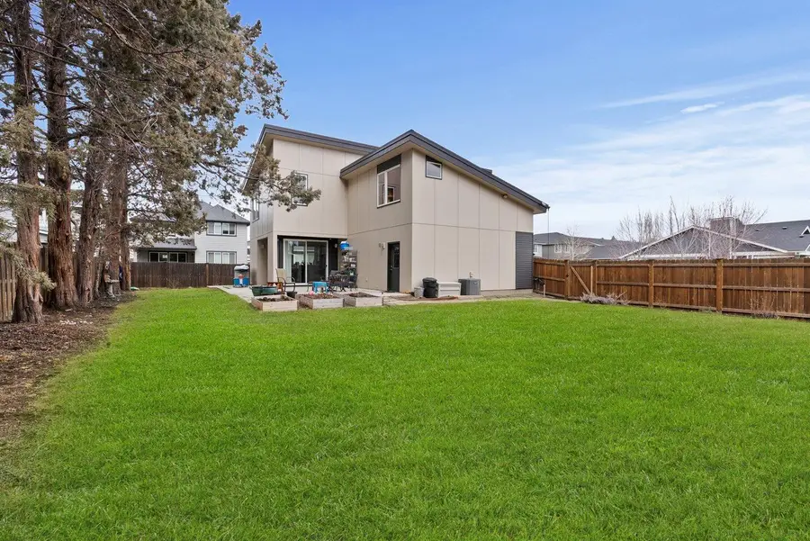61547 SE Lincoln Lane, Bend, OR 97702 - #2