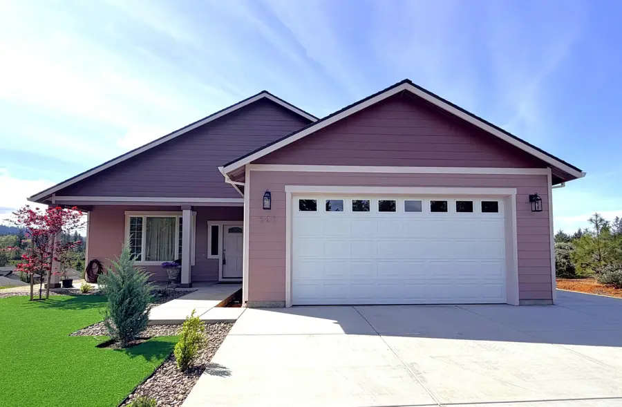 340 Cedar Ridge Drive, Cave Junction, OR 97523 - #2