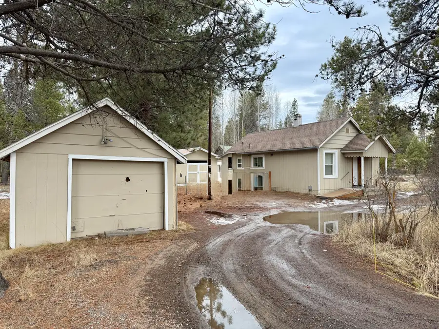 16511 Wm Foss Road, La Pine, OR 97739 - #2