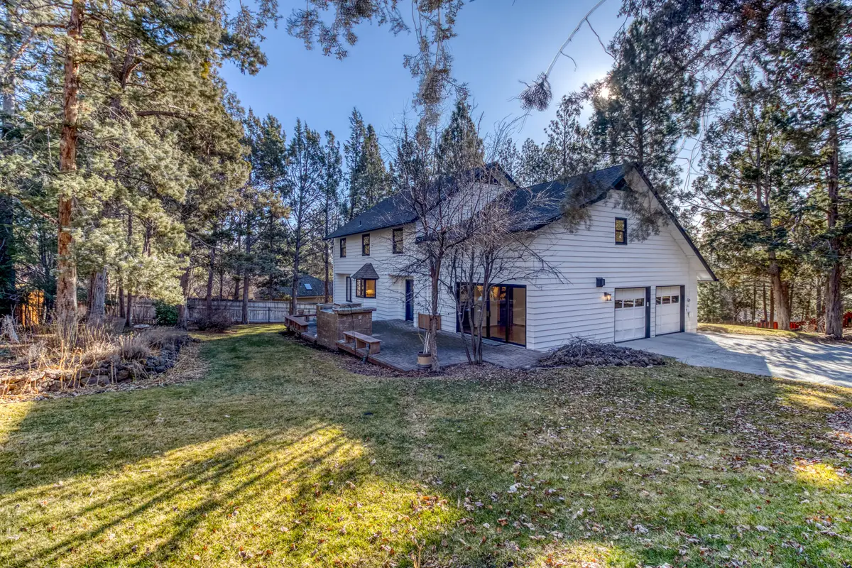 1562 NW Vicksburg Avenue, Bend, OR 97703 - #1