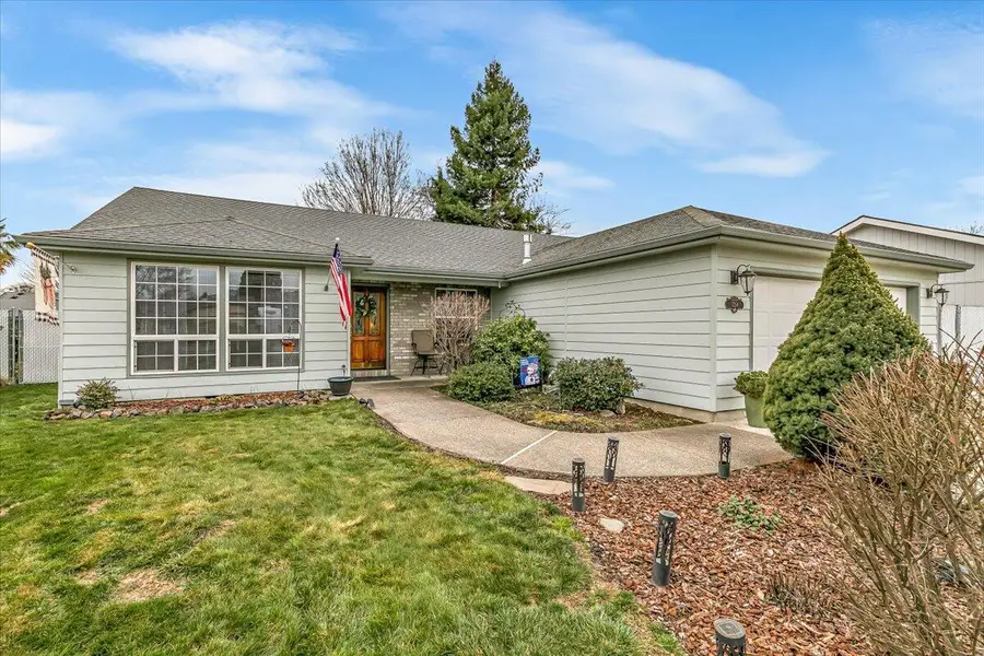 1258 Joshua Court, Central Point, OR 97502 - #3