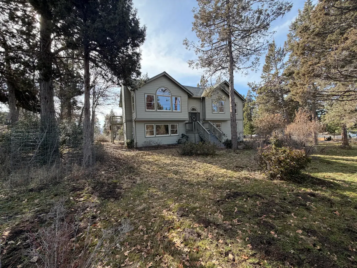 6245 Coopers Hawk Road, Klamath Falls, OR 97601 - #1