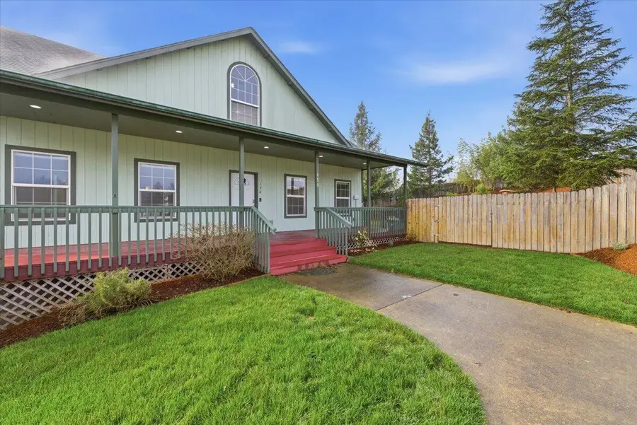 176 Nehalem Loop, Roseburg, OR 97471 - #3