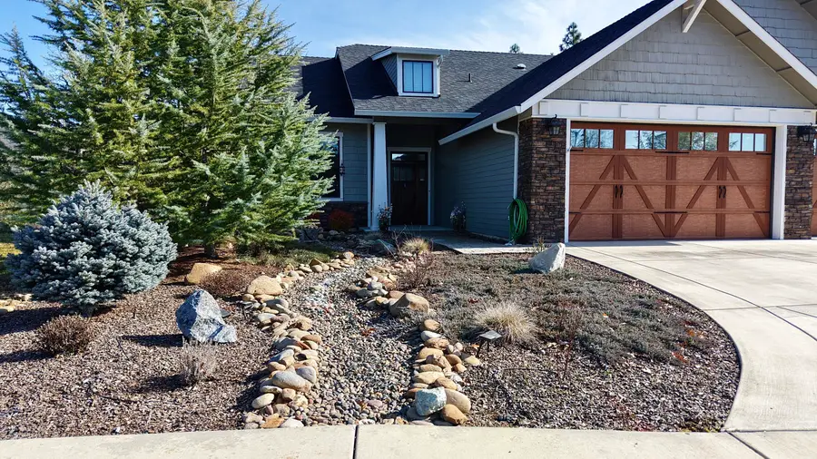209 White Oak Way, Shady Cove, OR 97539 - #3