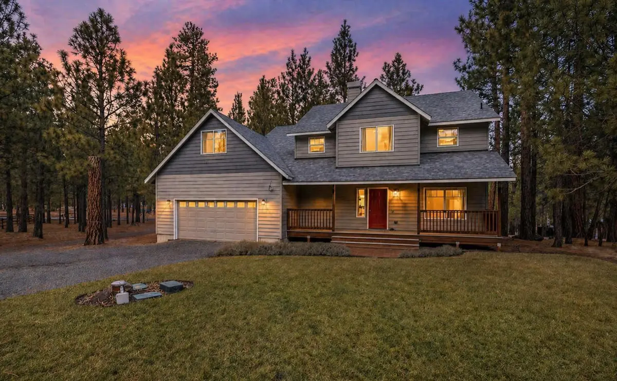 14450 Mountain View Loop, Sisters, OR 97759 - #1