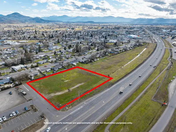 8074 Crater Lake Highway, White City, OR 97503