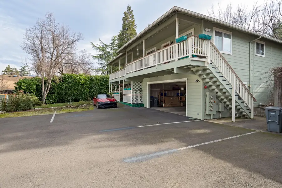 790 Park Street, Ashland, OR 97520 - #2