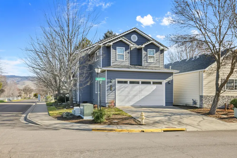 369 Meadow Drive, Ashland, OR 97520 - #2