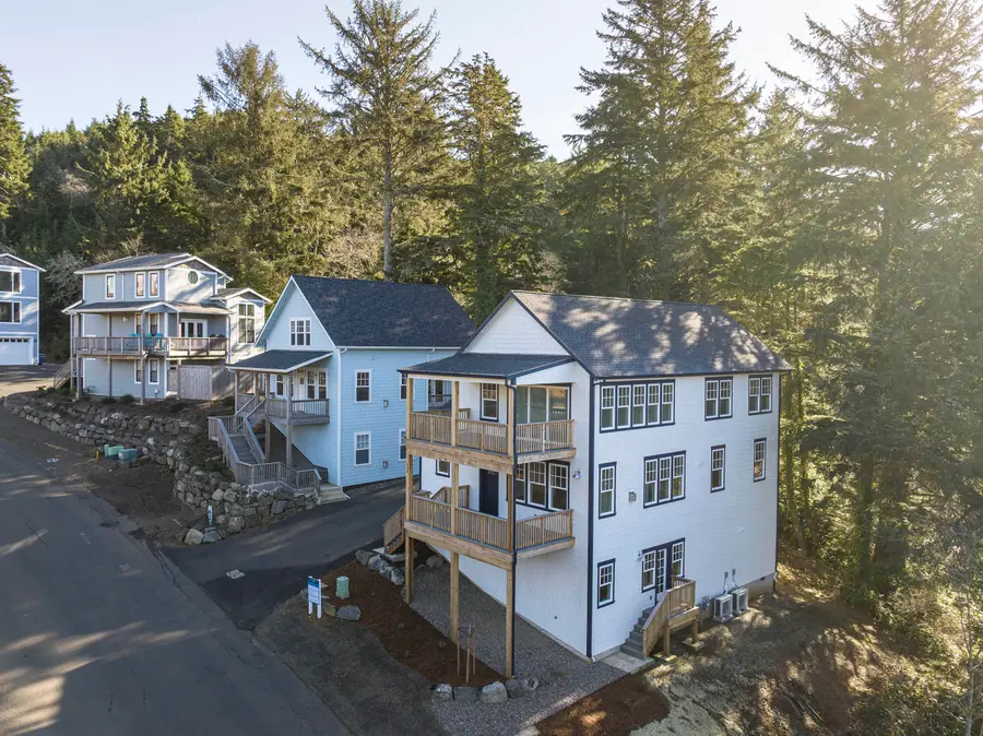 640 NE Lillian Lane, Depoe Bay, OR 97341 - #2