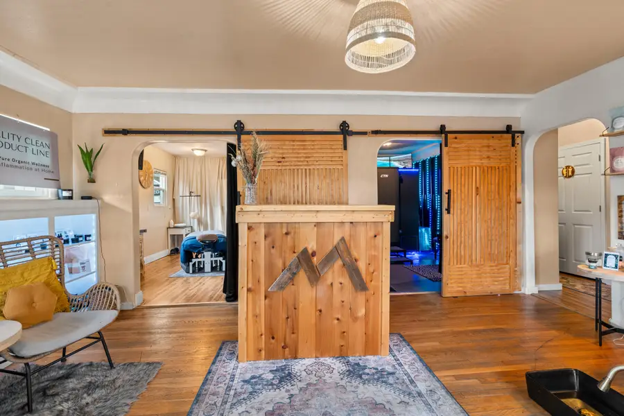 27 Crater Lake Avenue, Medford, OR 97504 - #2