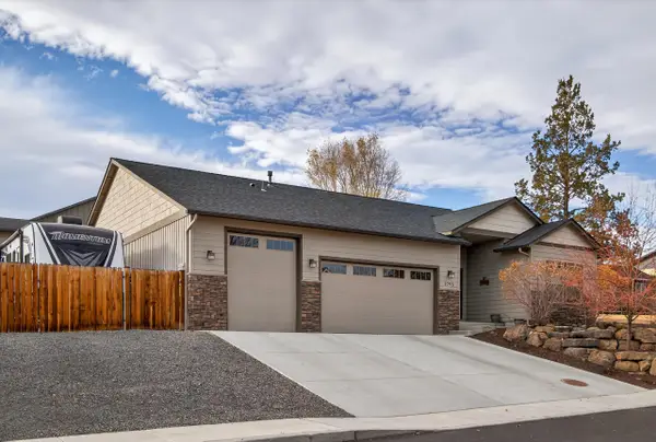 2793 SW 33rd Street, Redmond, OR 97756