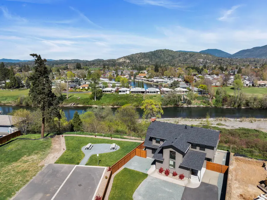 1030 SW River Mist Lane, Grants Pass, OR 97527 - #3
