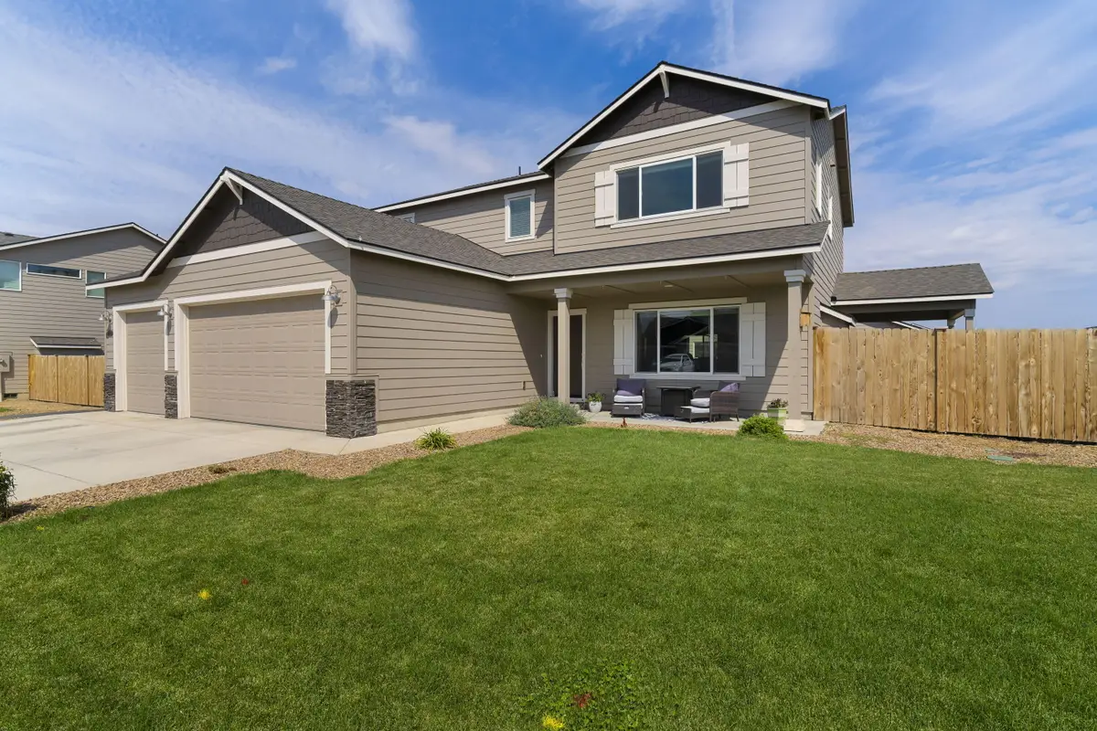 280 NW Double Eagle Avenue, Madras, OR 97741 - #1