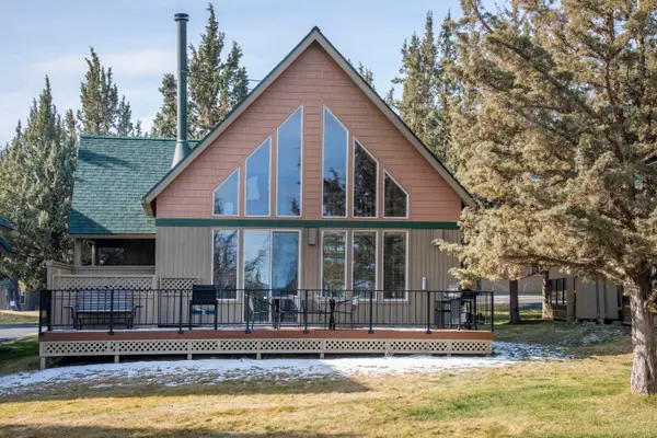 8855 Canyon Wren Court, Redmond, OR 97756