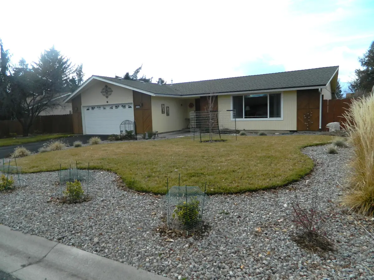 3626 La Marada Way, Klamath Falls, OR 97603 - #1