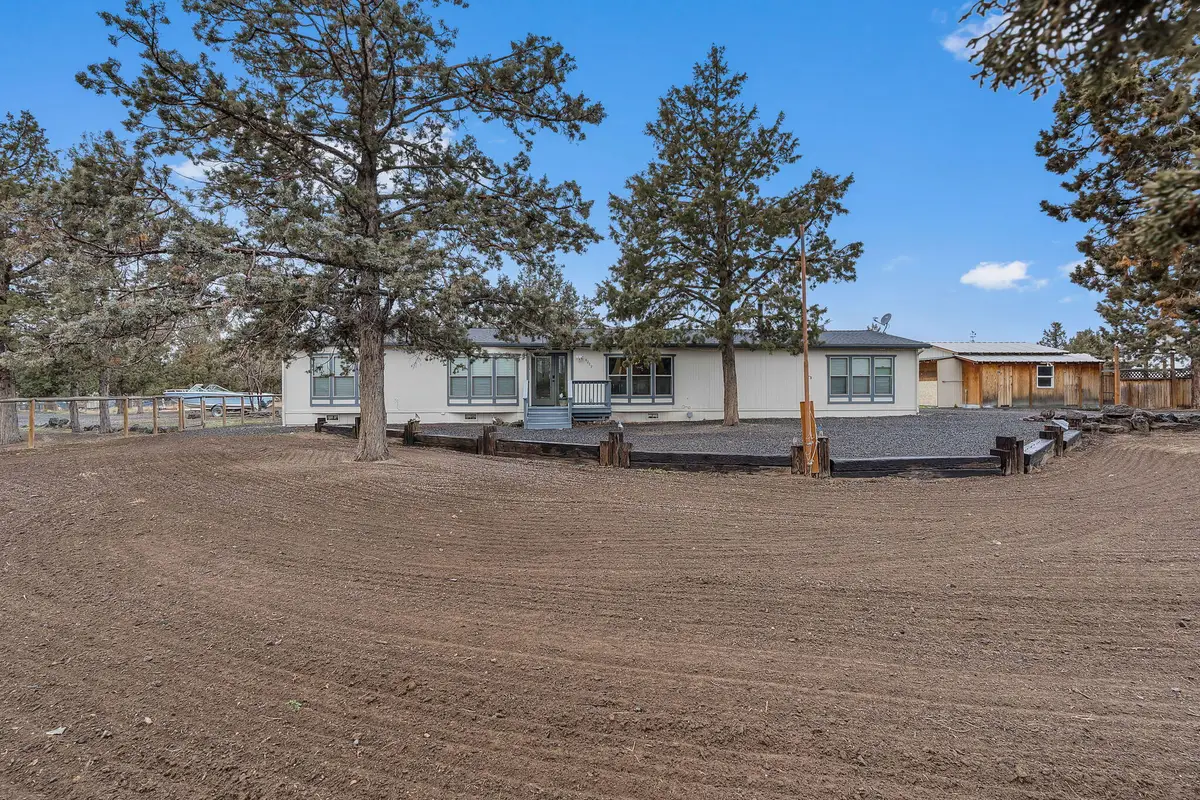 4229 SE Tillamook Loop, Prineville, OR 97754 - #1