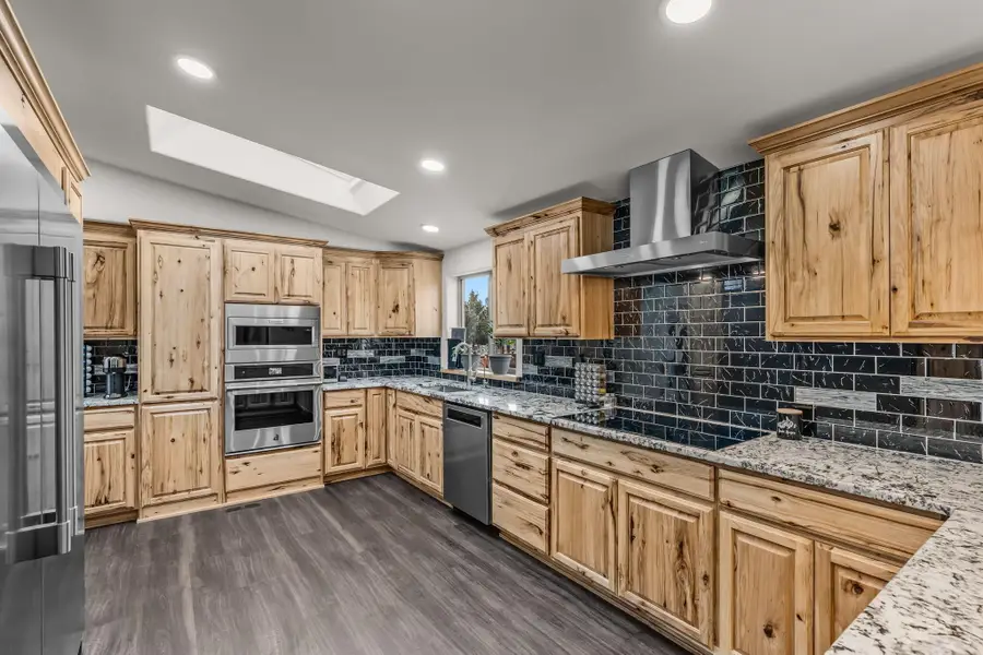 4229 SE Tillamook Loop, Prineville, OR 97754 - #2