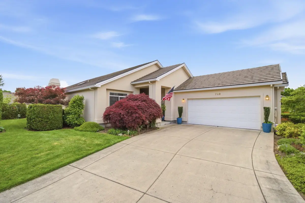732 Cherrywood Drive, Medford, OR 97504 - #1