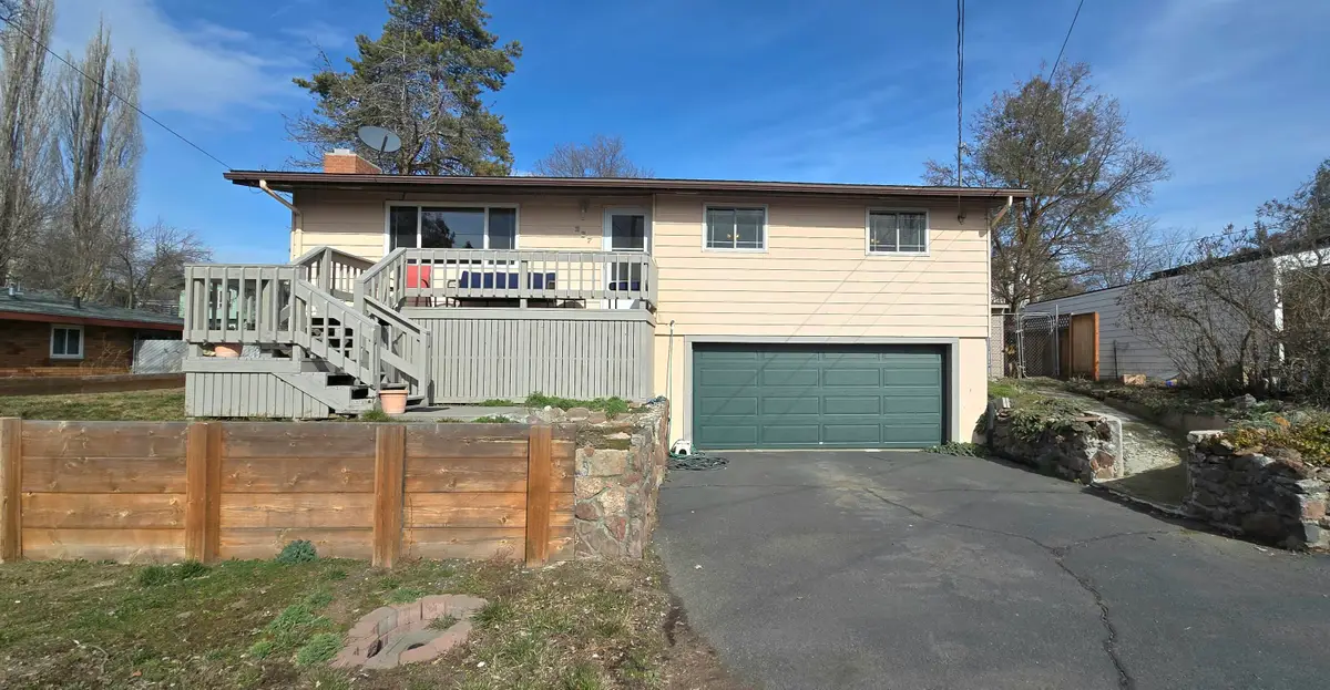 227 Soquel Street, Klamath Falls, OR 97601 - #1
