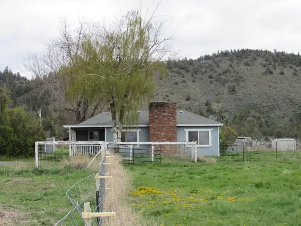 29277 N Highway 97 Highway N #251122, Chiloquin, OR 97624