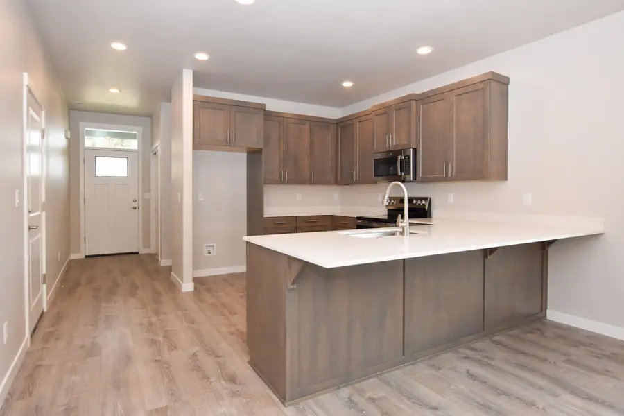2364 SW 25th Street, Redmond, OR 97756 - #2