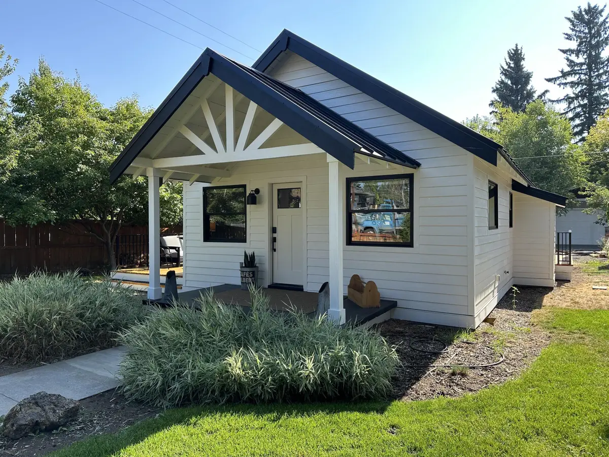 852 NW Columbia Street, Bend, OR 97703 - #1
