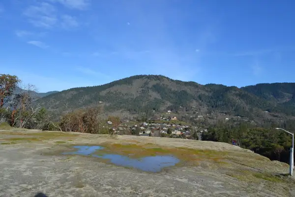 2030 SE Wyndham Way, Grants Pass, OR 97527