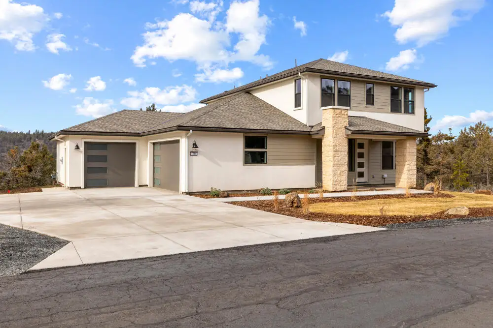 1216 Vine Maple Drive, Klamath Falls, OR 97601 - #1