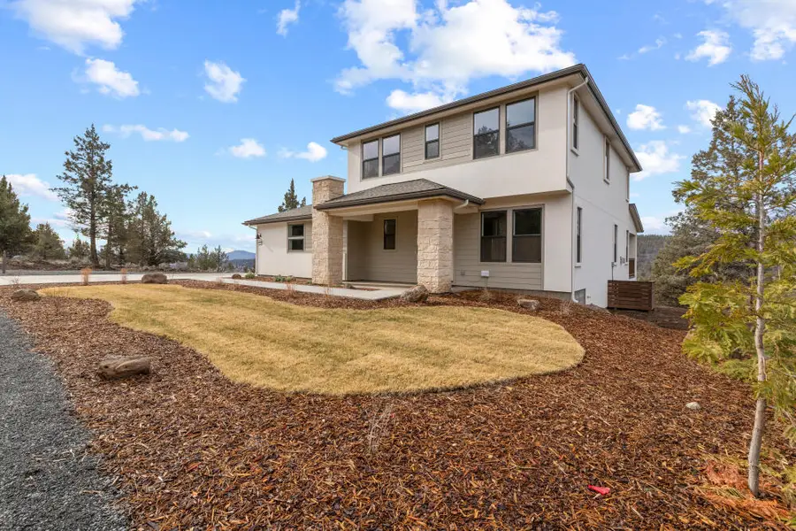 1216 Vine Maple Drive, Klamath Falls, OR 97601 - #3