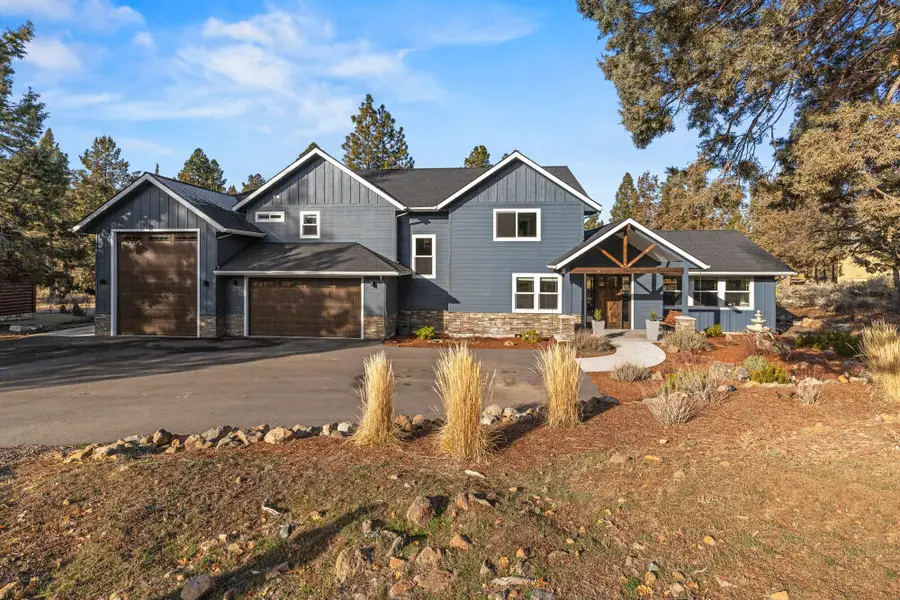 9536 Kestrel Road, Klamath Falls, OR 97601 - #2