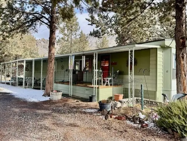 10100 NE Crooked River Drive #UNIT 6, Terrebonne, OR 97760