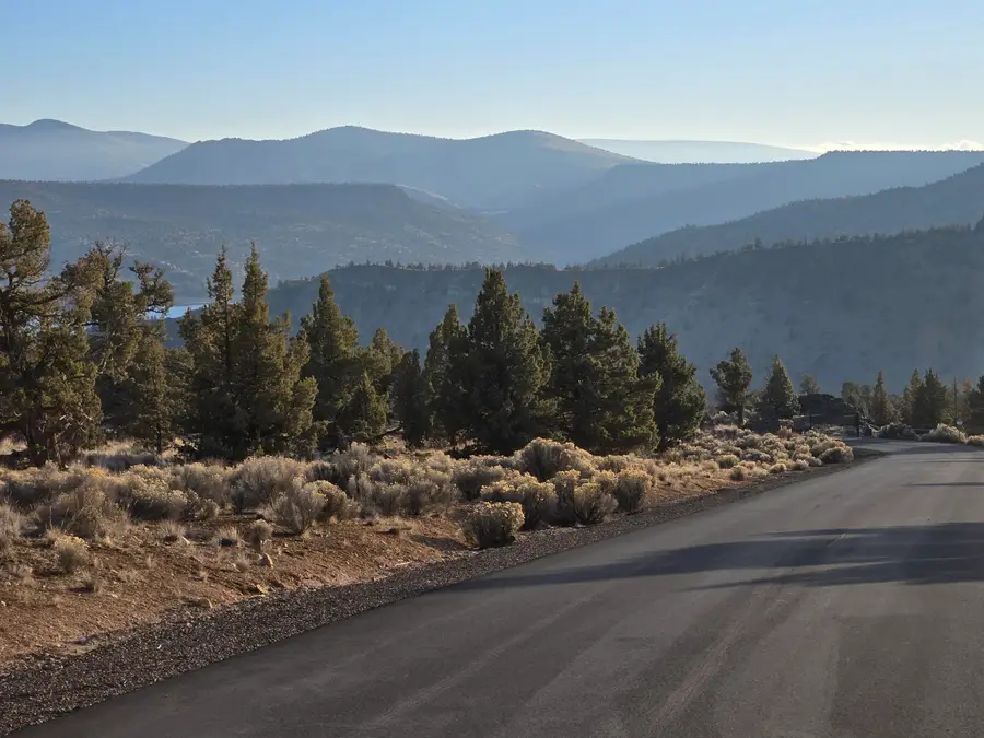 9868 SE Pavati Drive #Lot 40, Prineville, OR 97754 - #3