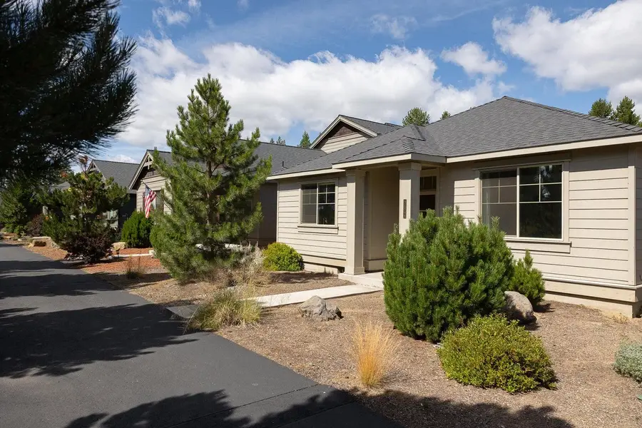 51844 Hollinshead Place, La Pine, OR 97739 - #2
