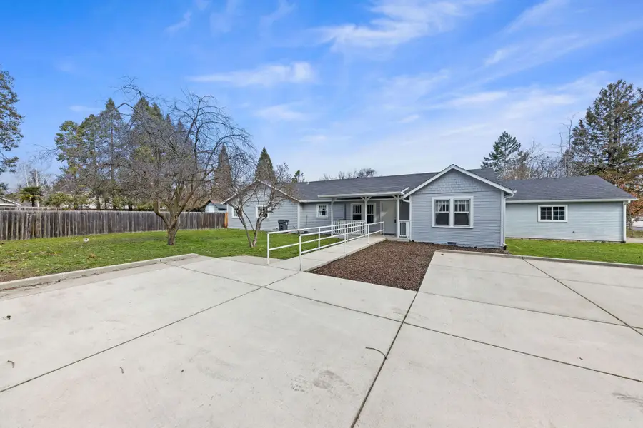 2165 Crestbrook Road, Medford, OR 97504 - #3