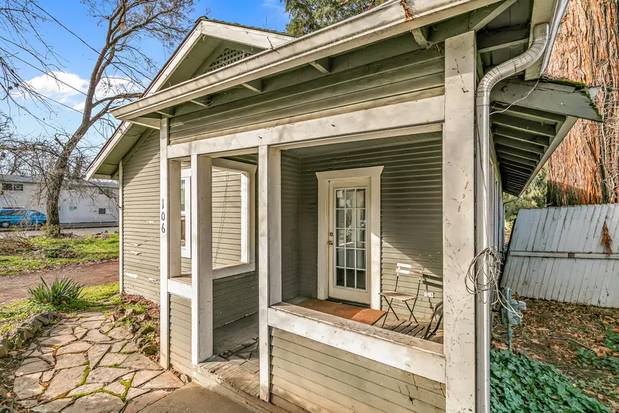 108 Cottage Street, Medford, OR 97504 - #3