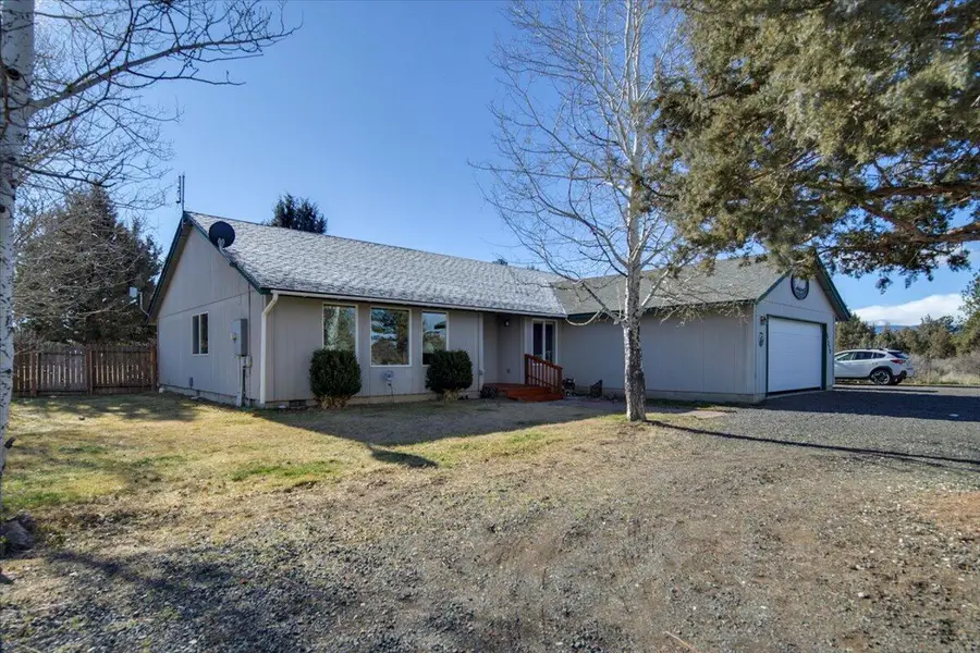 67070 Paradise Alley, Bend, OR 97703 - #2