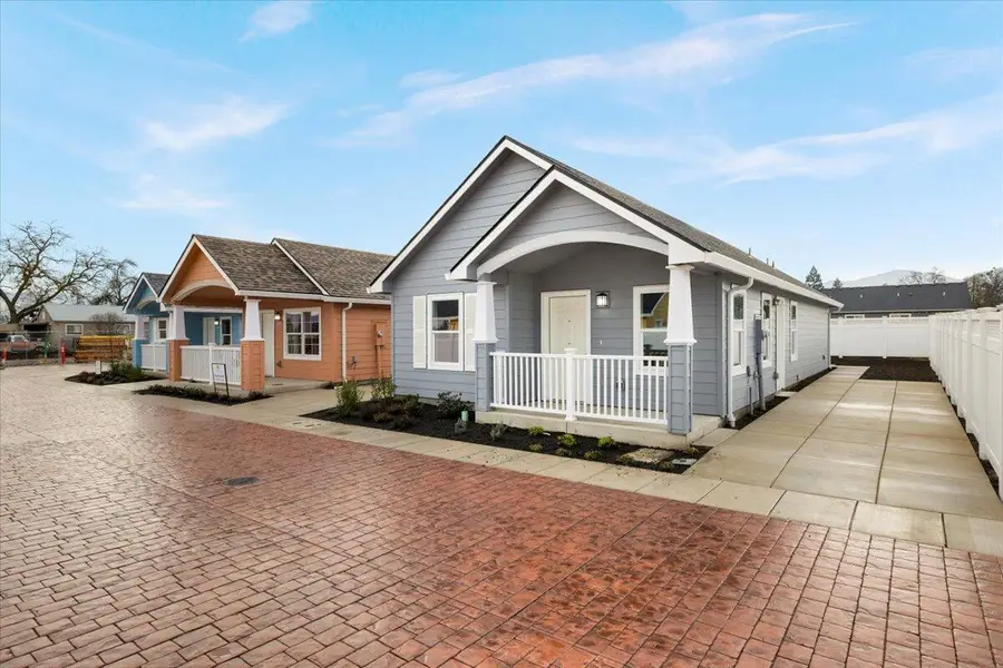 198 New Spirit Way #Lot 28, Medford, OR 97501 - #3