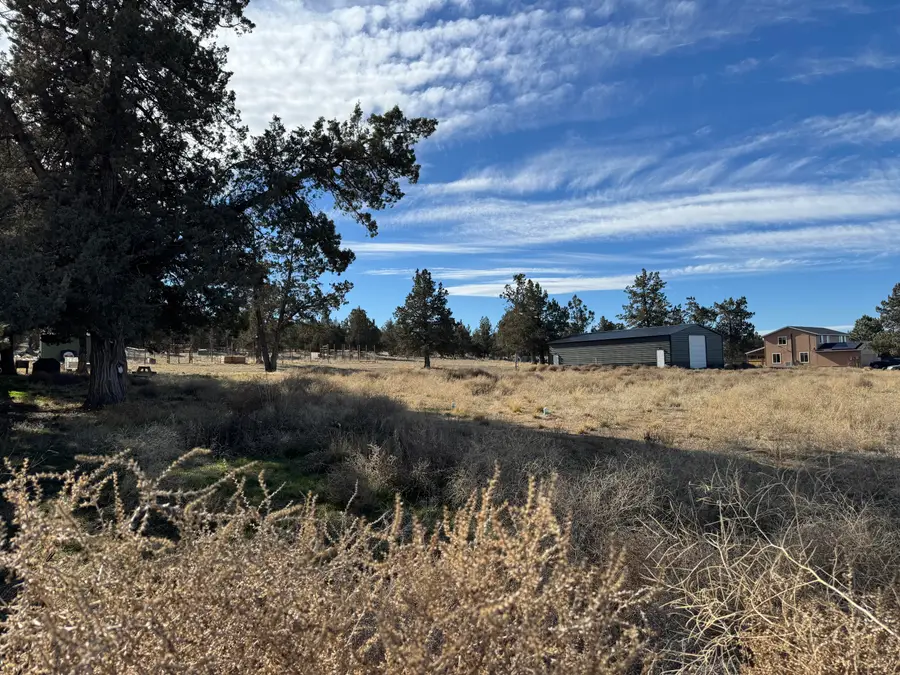 5381 S Sioux Loop, Prineville, OR 97754 - #2