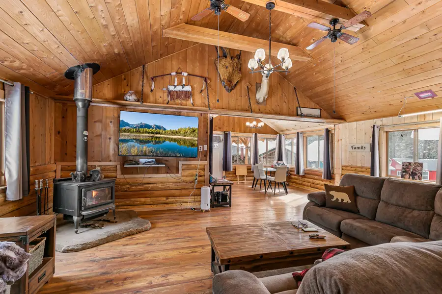 29450 Sloan Street, Klamath Falls, OR 97601 - #2