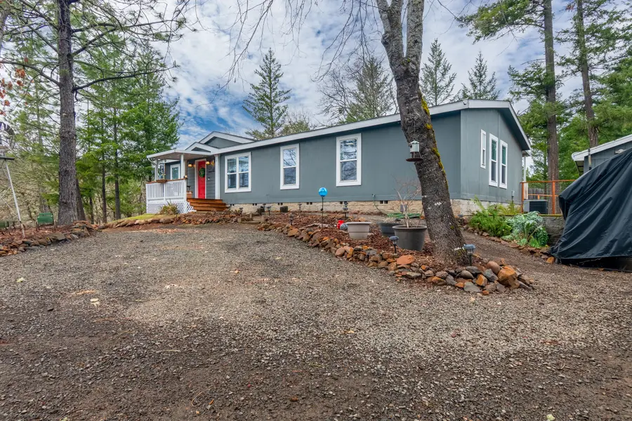 71 Cora Drive, Shady Cove, OR 97539 - #3
