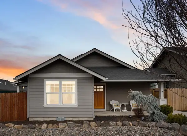 3467 W Antler Avenue, Redmond, OR 97756