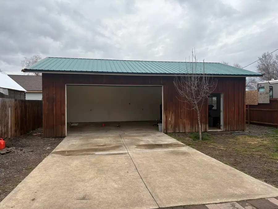 1235 NW Harwood Avenue, Prineville, OR 97754 - #3