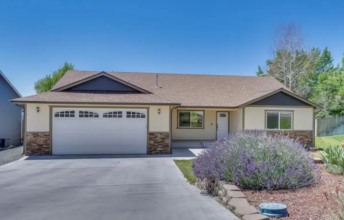 2852 Glacier Drive, Klamath Falls, OR 97603 - #1