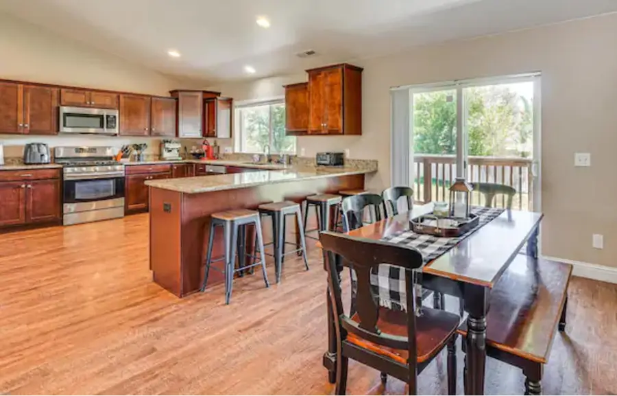 2852 Glacier Drive, Klamath Falls, OR 97603 - #2