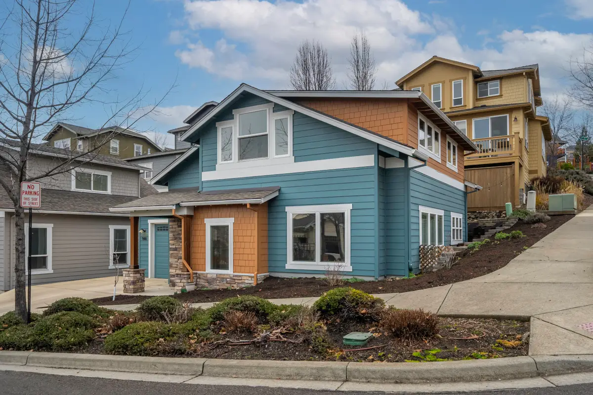 946 Stoneridge Avenue, Ashland, OR 97520 - #1