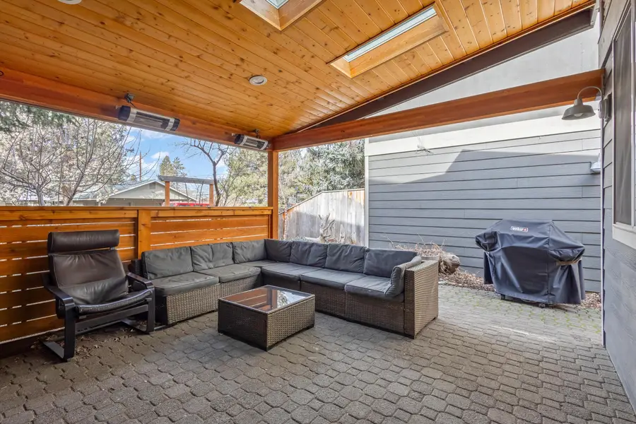 358 S Cedar Street, Sisters, OR 97759 - #3