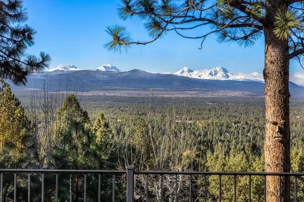 1748 NW Farewell Drive, Bend, OR 97703