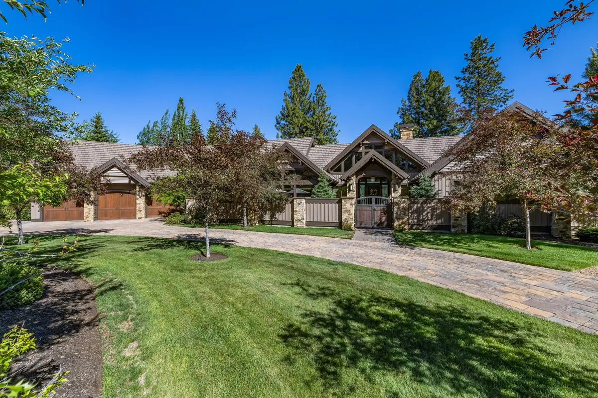 61644 Tam Mcarthur Loop, Bend, OR 97702 - #1