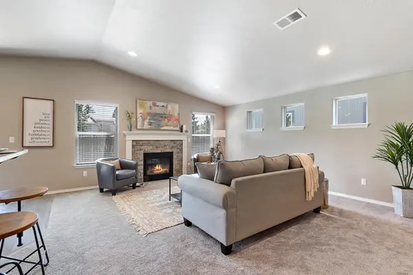 21441 N E Livingston Drive, Bend, OR 97701